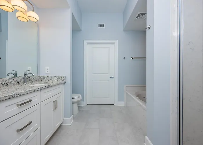 Apartment Phoenix Ii 303